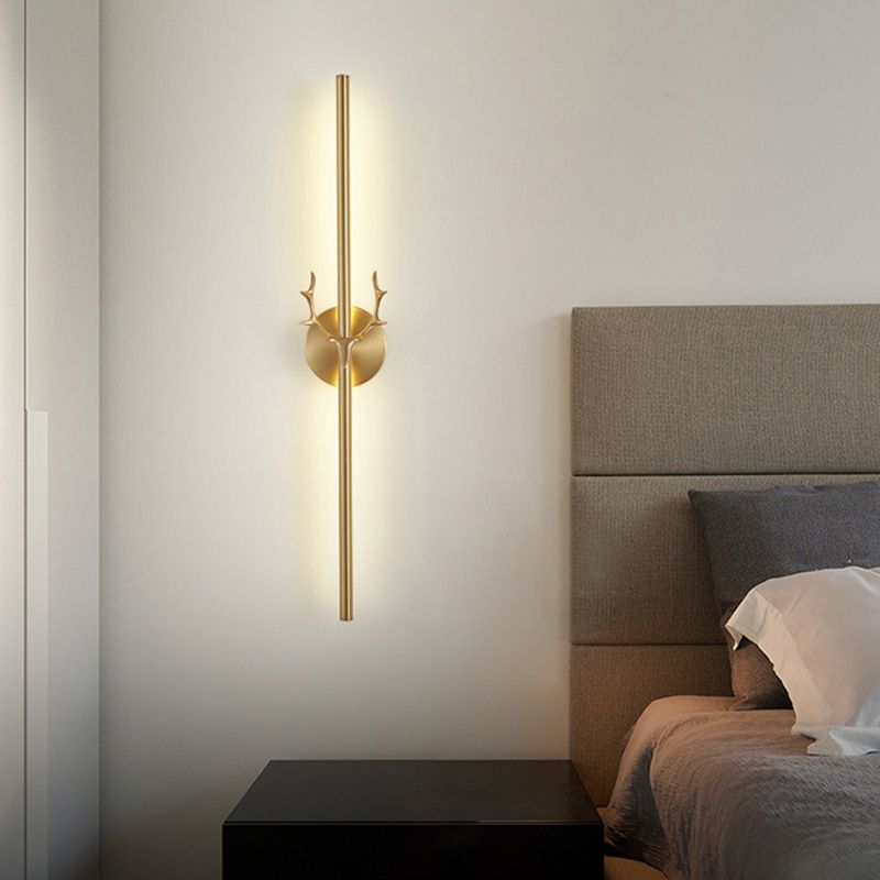 Nordic Gold Wall Light Straight Shape LED Wall Sconce with Brass for Living Room