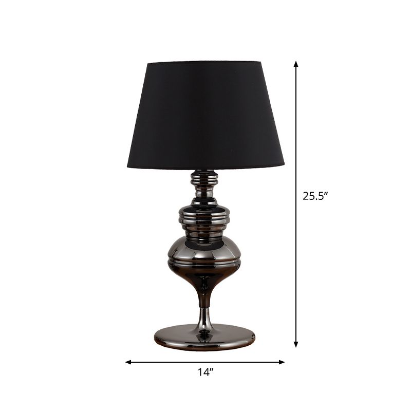 Lampada da tavolo conica in tessuto rustica a 1 lampadina da soggiorno, lampada da comodino con base in zucca in nero