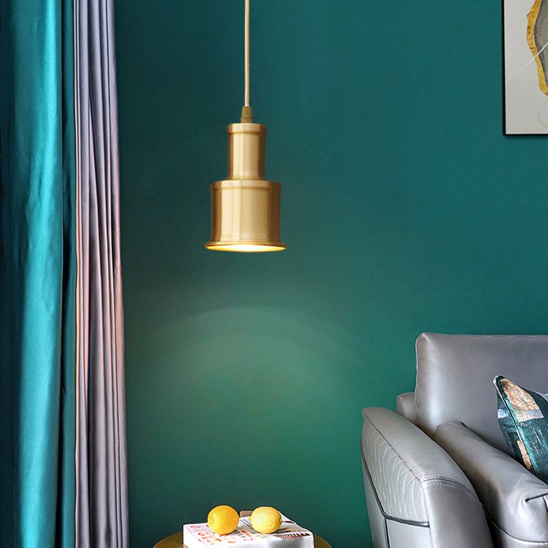 Metal Cylindrical Down Lighting Pendant Nordic Style Pendant Light Fixture in Gold