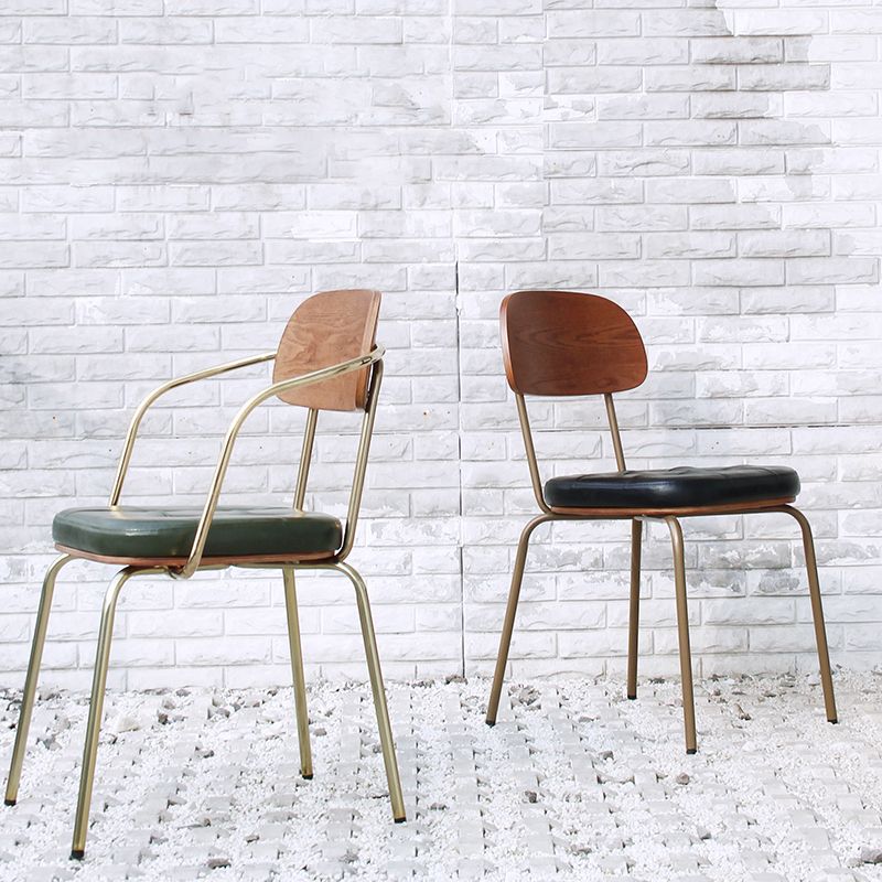Industriële stijl PU lederen eetkamerstoelen Open rug Dineerarm zijstoelen voor thuis