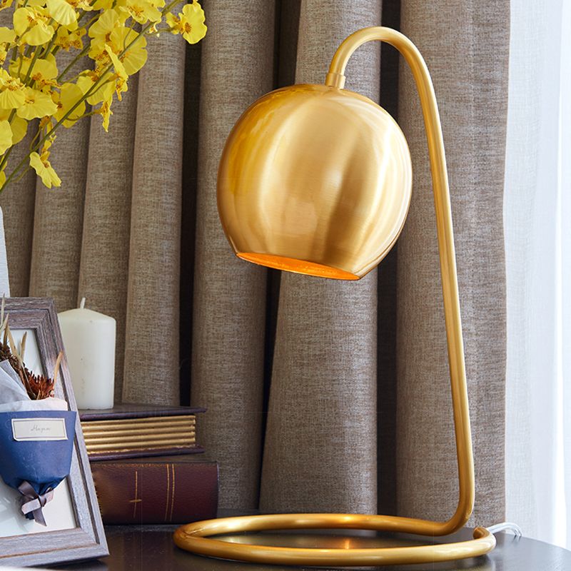 Minimalist Style Table Lamp Brass Spherical Night Table Lamp with Metal Shade