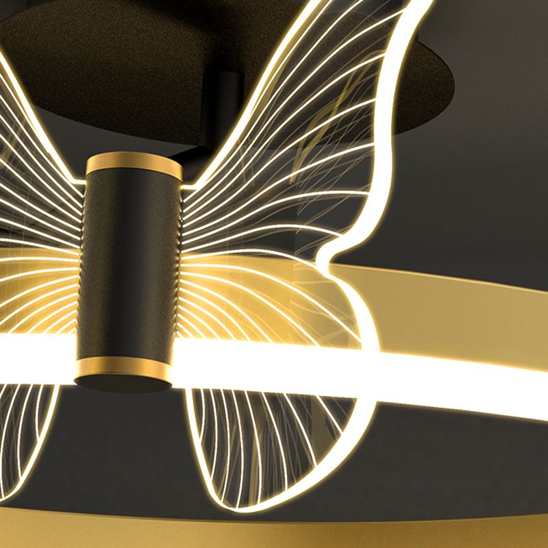 Lustre en or moderne