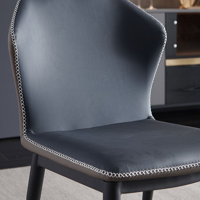 Chaises de salle à manger en cuir de chaise à oreilles sans accoudoirs de style contemporain