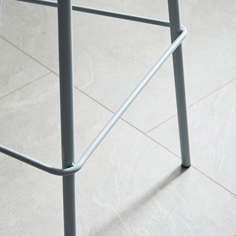 Modern Style Bar-stool Plastic Counter Bar Stool with Metal Legs for Home