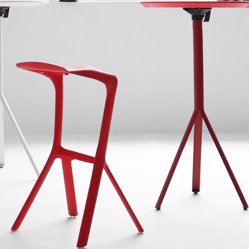 Footrest Indoor Low Back Stool Modern Plastic Stack Bar and Counter Stool