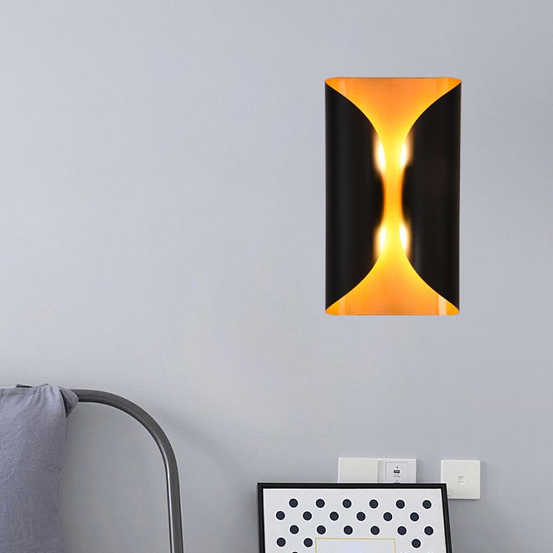 Lampada a parete in metallo curvo a parete contemporanea in stile oro-nere dell'illuminazione da parete