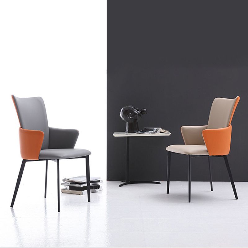 Chaise de salle à manger en métal moderne, chaises de salle à manger en simili cuir pour utilisation au restaurant