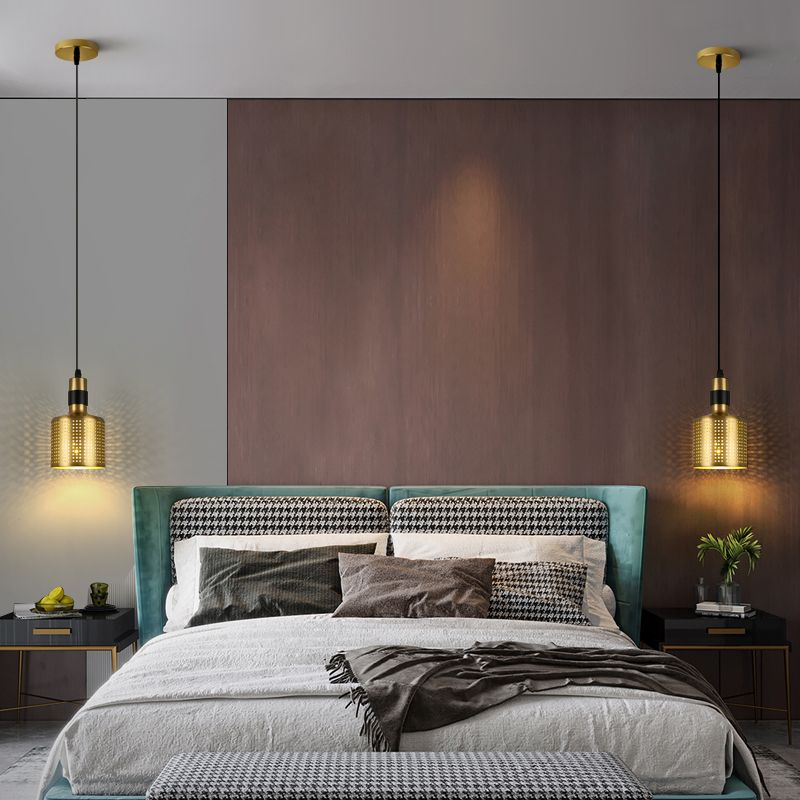 Modern Style Pendant Lighting Fixture Gold Shaded Down Lighting Pendant with Metal Shade