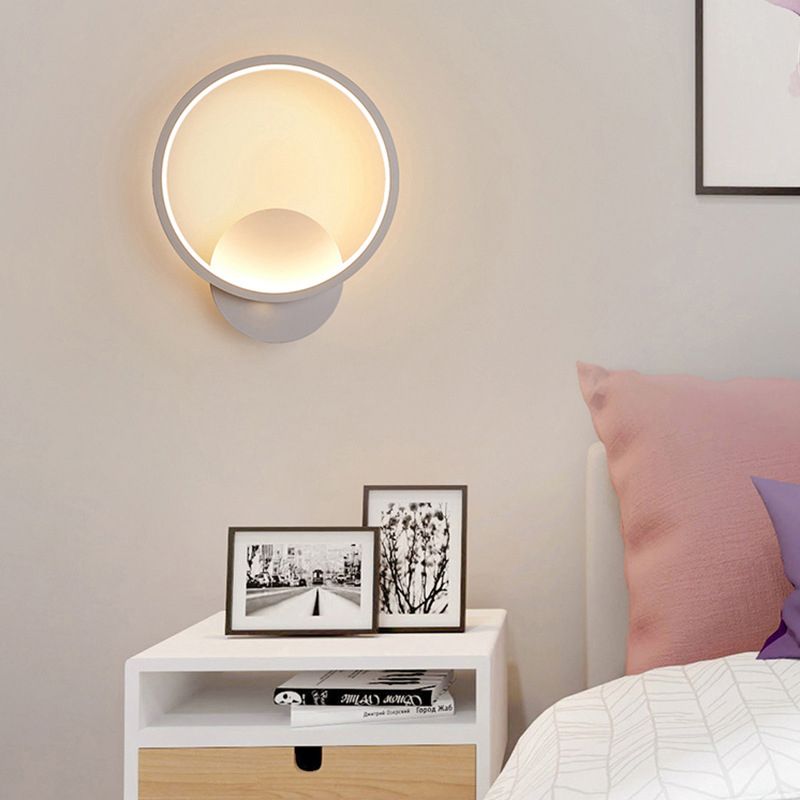 Metal Modern Wall Sconce Geometric Shape Wall Light with Silicone Shade for Bedroom