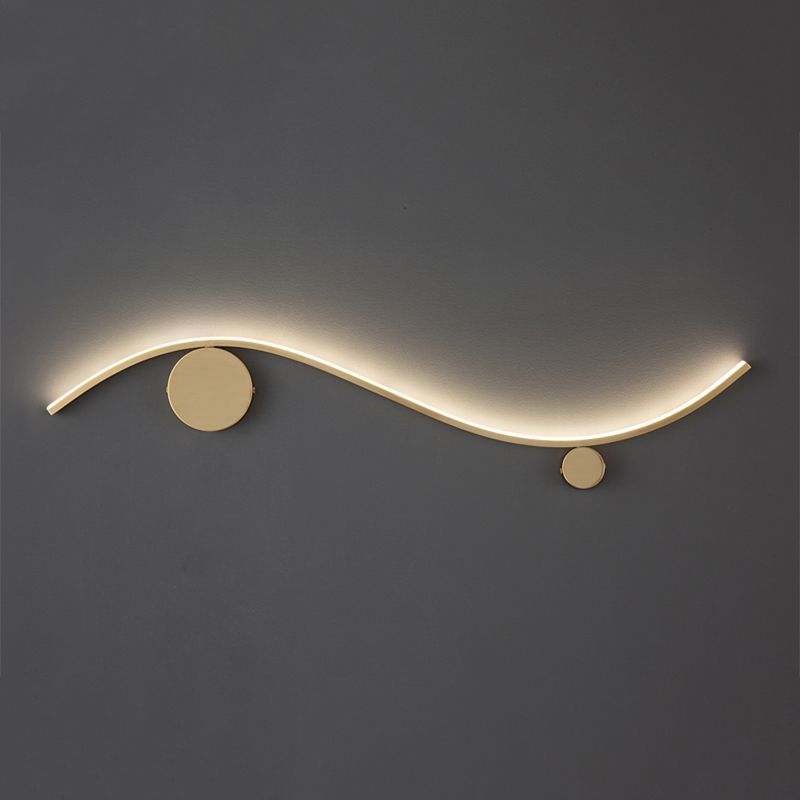 Modern Metal Wall Sconce Linear Shape Wall Light with Silicone Shade for Bedroom