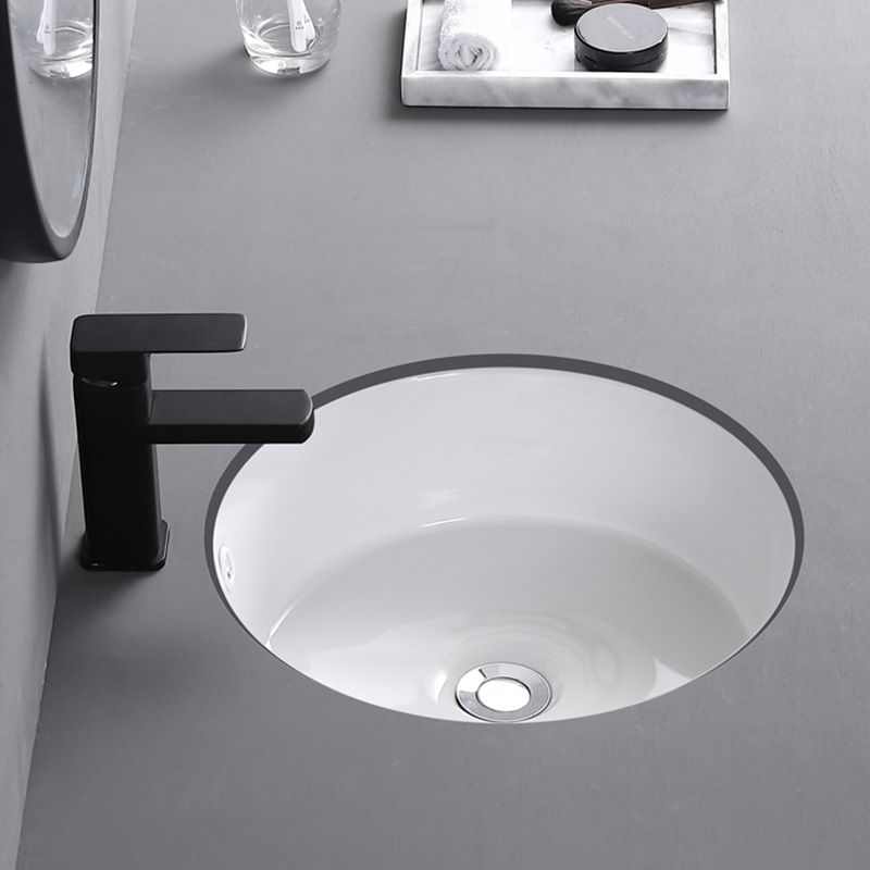 Traditional Undermount Vanity Sink Round Porcelain with Overflow Basin Sink