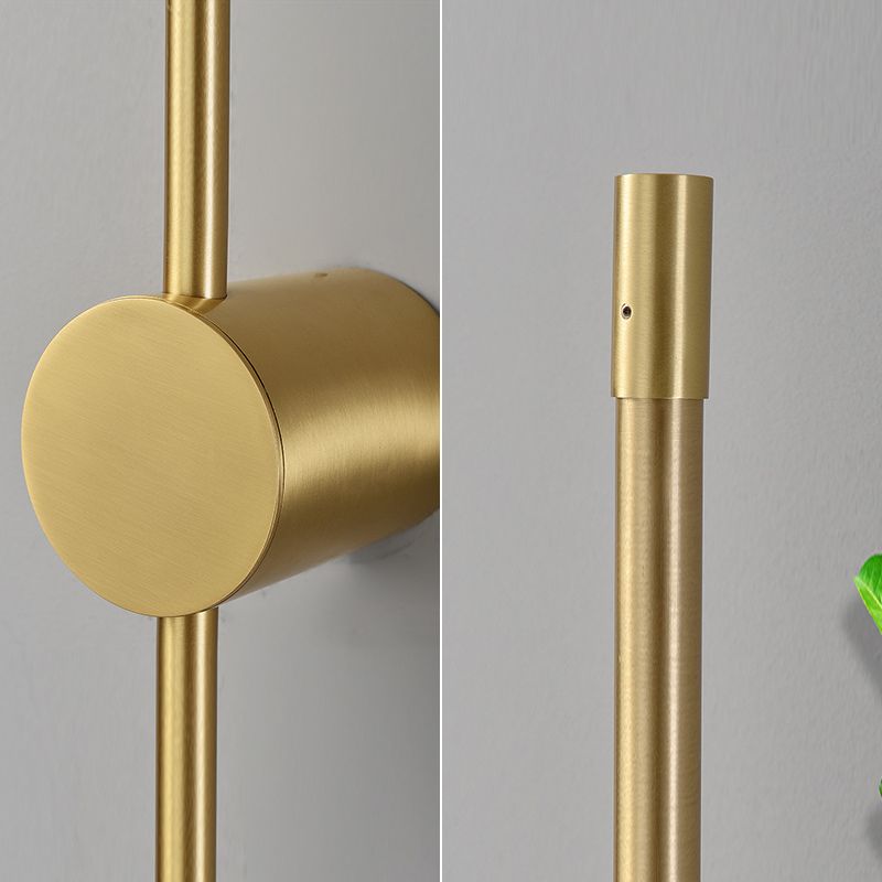 Modernist Style Thin-Line Wall Sconce Metal 1 Light Wall Lamp in Brass