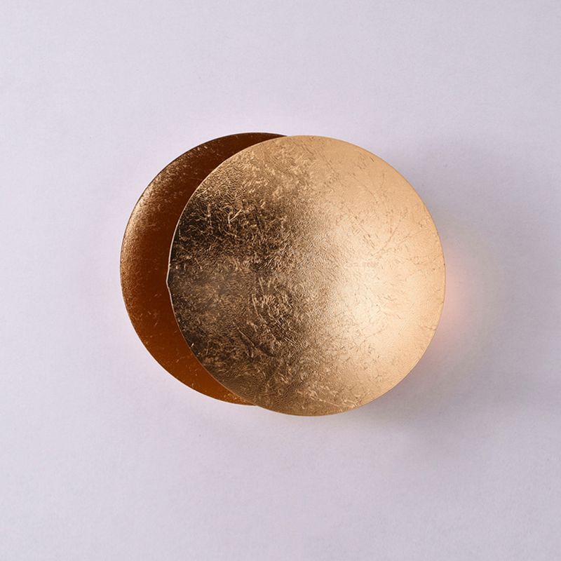 Metal LED Rotatable Wall Sconce in Modern Creative Style Gold Foil Circular Wall Lamp for Bedroom