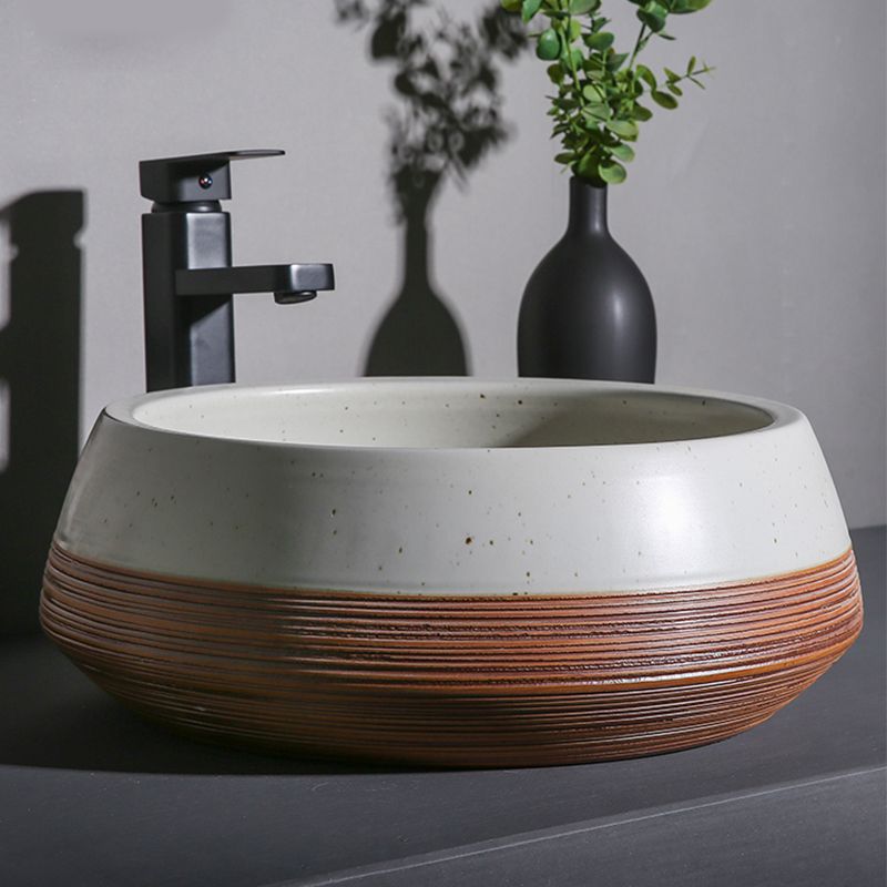 Traditional Bathroom Sink Porcelain Round Vessel with Pop-Up Drain