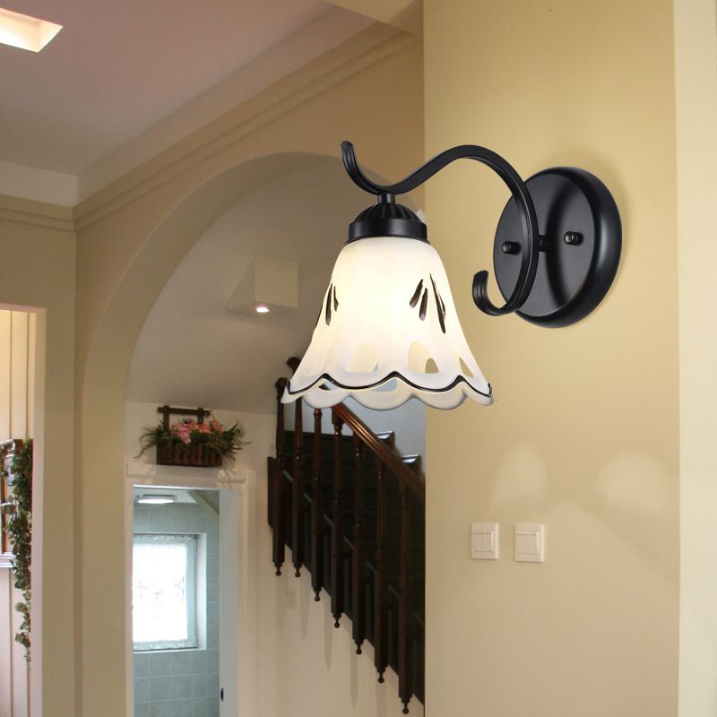 Industrial Style Wall Sconce Grass 1 Light Sconces in Black for Bedroom