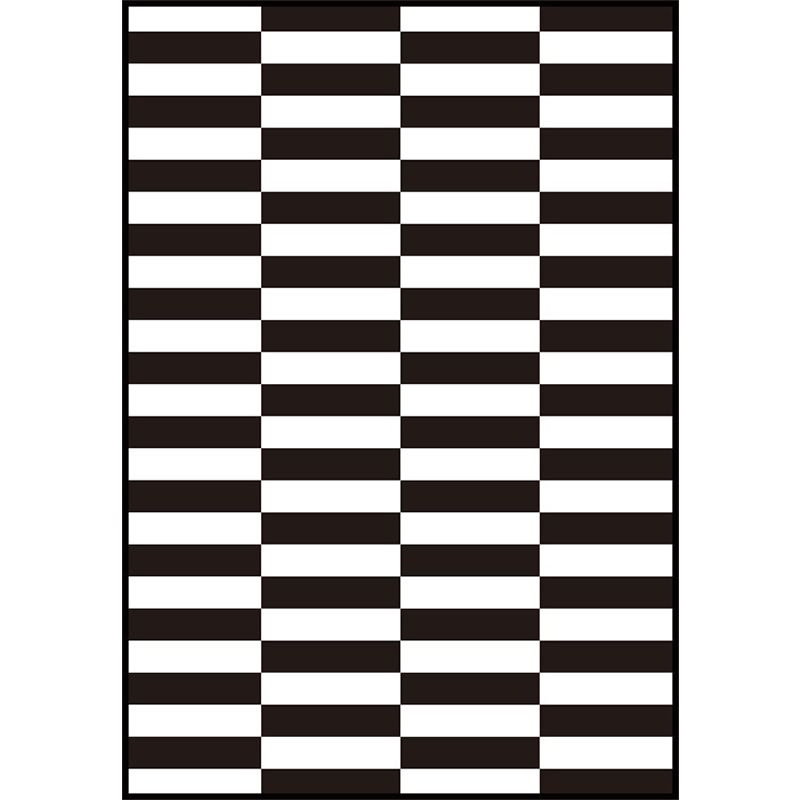 Contemporary Checked Pattern Rug Black and White Polyester Rug Machine Washable Non-Slip Area Rug for Bedroom