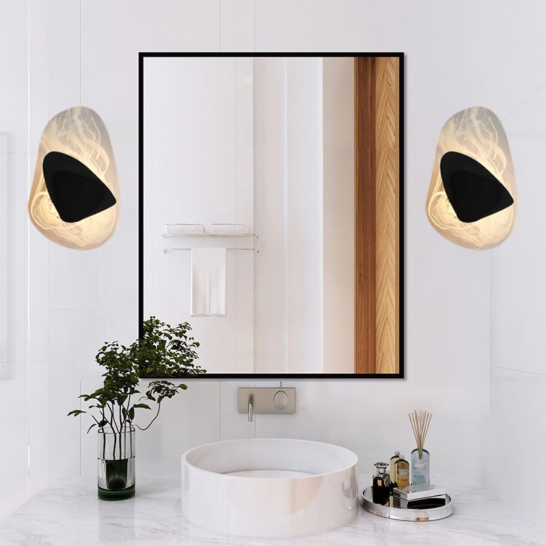 Geometric Shape Metal Vanity Lamp Modern Style 1 Light Vanity Light Fixture in Black