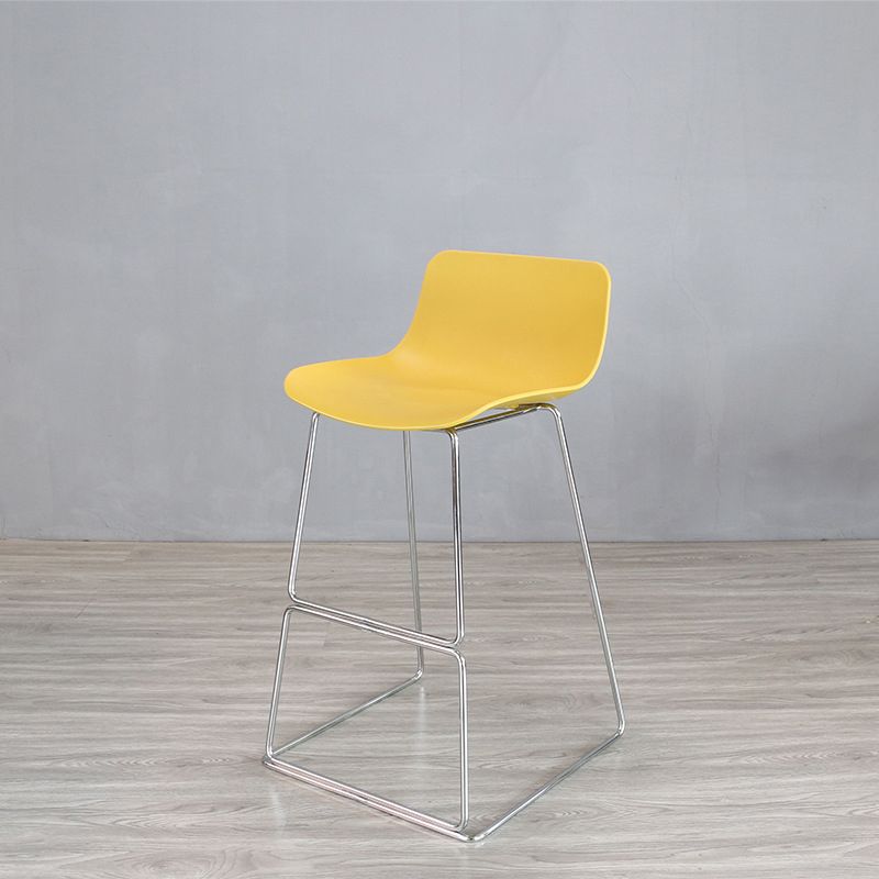 Industrialstil Barhosenmetall- und Plastikstuhl für Esszimmer