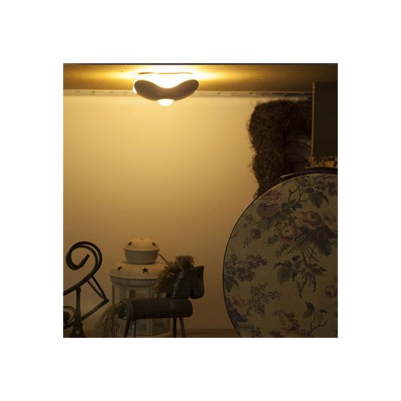 White Modern Square Wall Lamp Metal Wall Sconce for Kid Bedroom