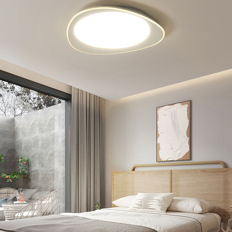Modern Style Circular Shade Ceiling Lamp Metal 1 Headed Ceiling Lighting for Restaurant