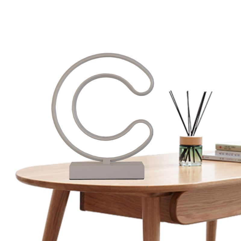 Lampe de table de chevet LED moderne, lampe de lecture courbée blanche avec abat-jour en acrylique dans une lumière chaude/blanche