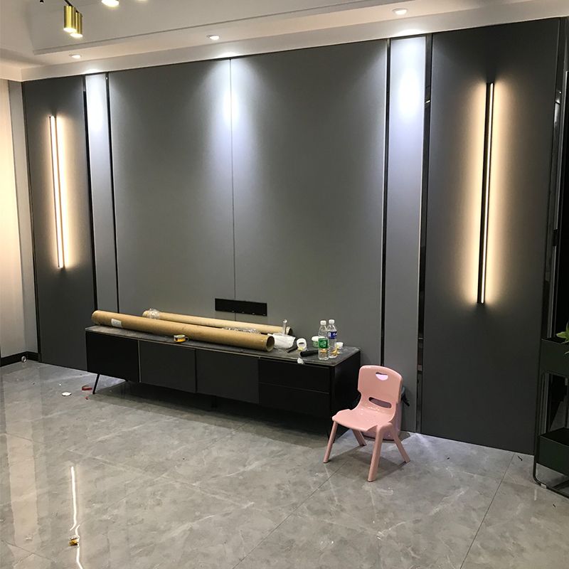 1 Light Linear Shape Wall Light Modern Style Metal Wall Sconce Lighting in Black