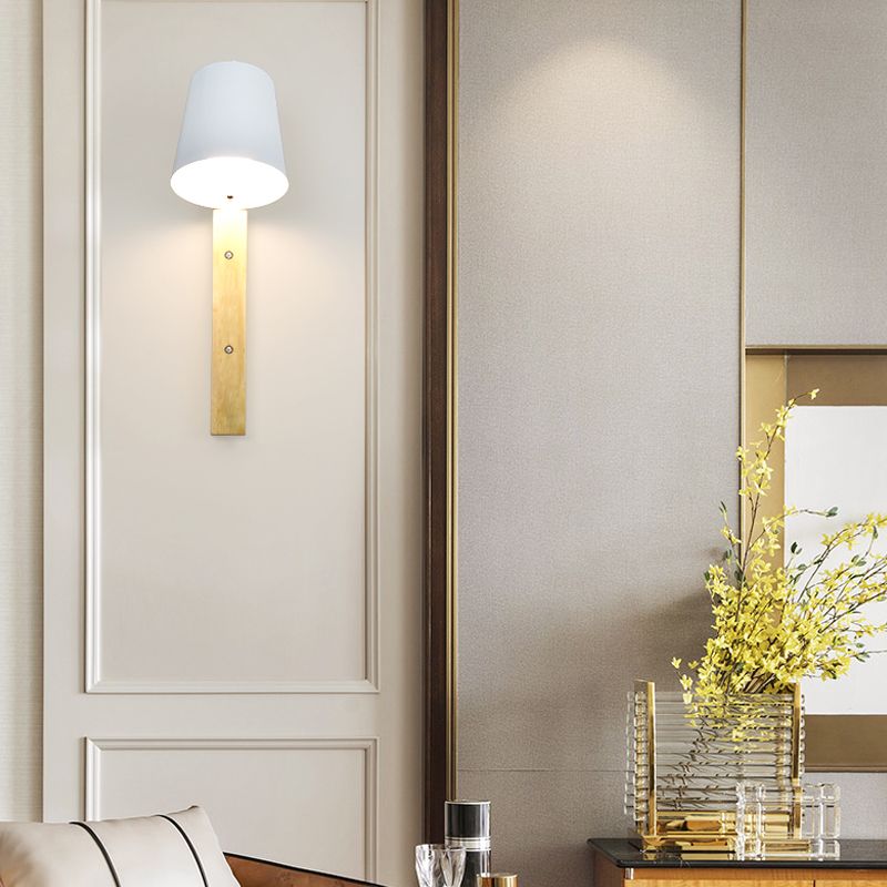 Wall Lamp met metalen belmuur Modern 1 kop zwart/wit sconce verlichtingsbeveiliging met rechthoekige houten achterplaat