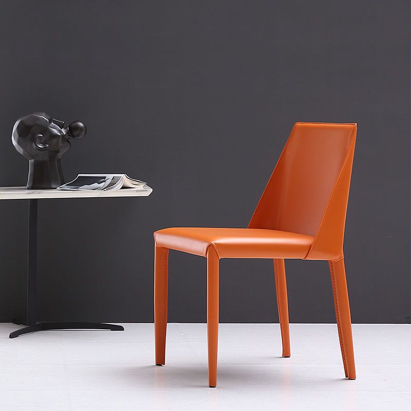 Silla de comedor de cuero sin brazos contemporánea Sillas de comedor de metal