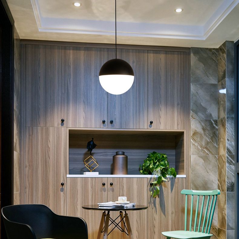 Sospensione di vetro a 1 luci a forma di sfera in bianco e nero Luce di sospensione in vetro a 1 luce per ristorante