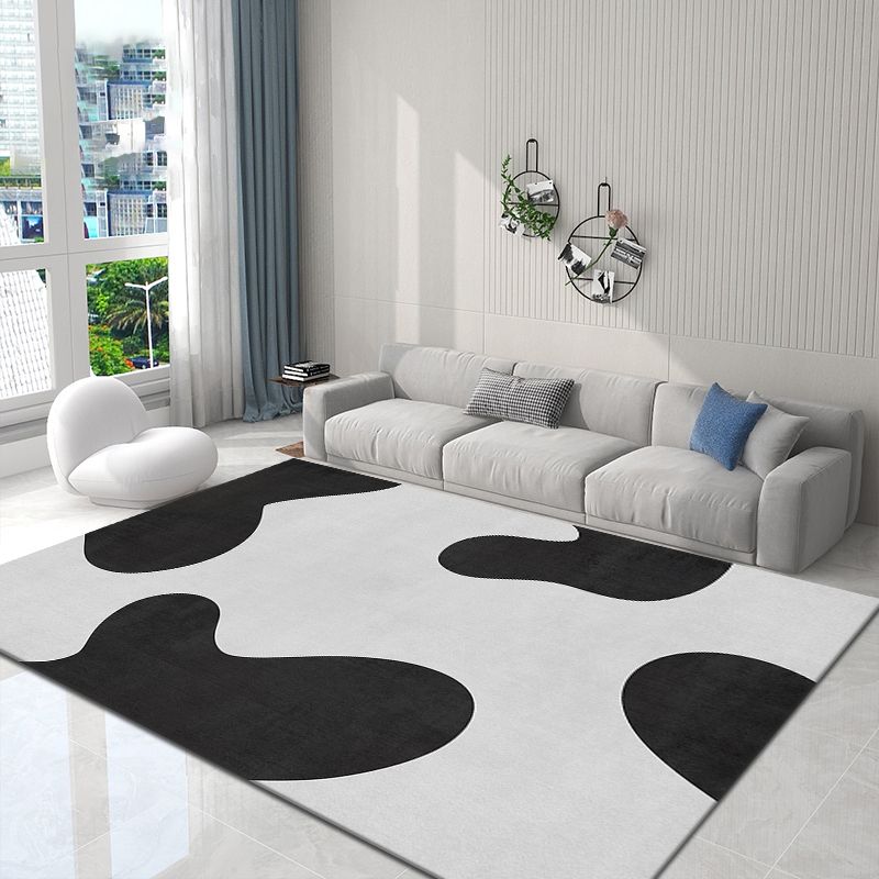 Black Nodic Area Rug Polyester Graphic Indoor Rug Non-Slip Backing Rug for Living Room