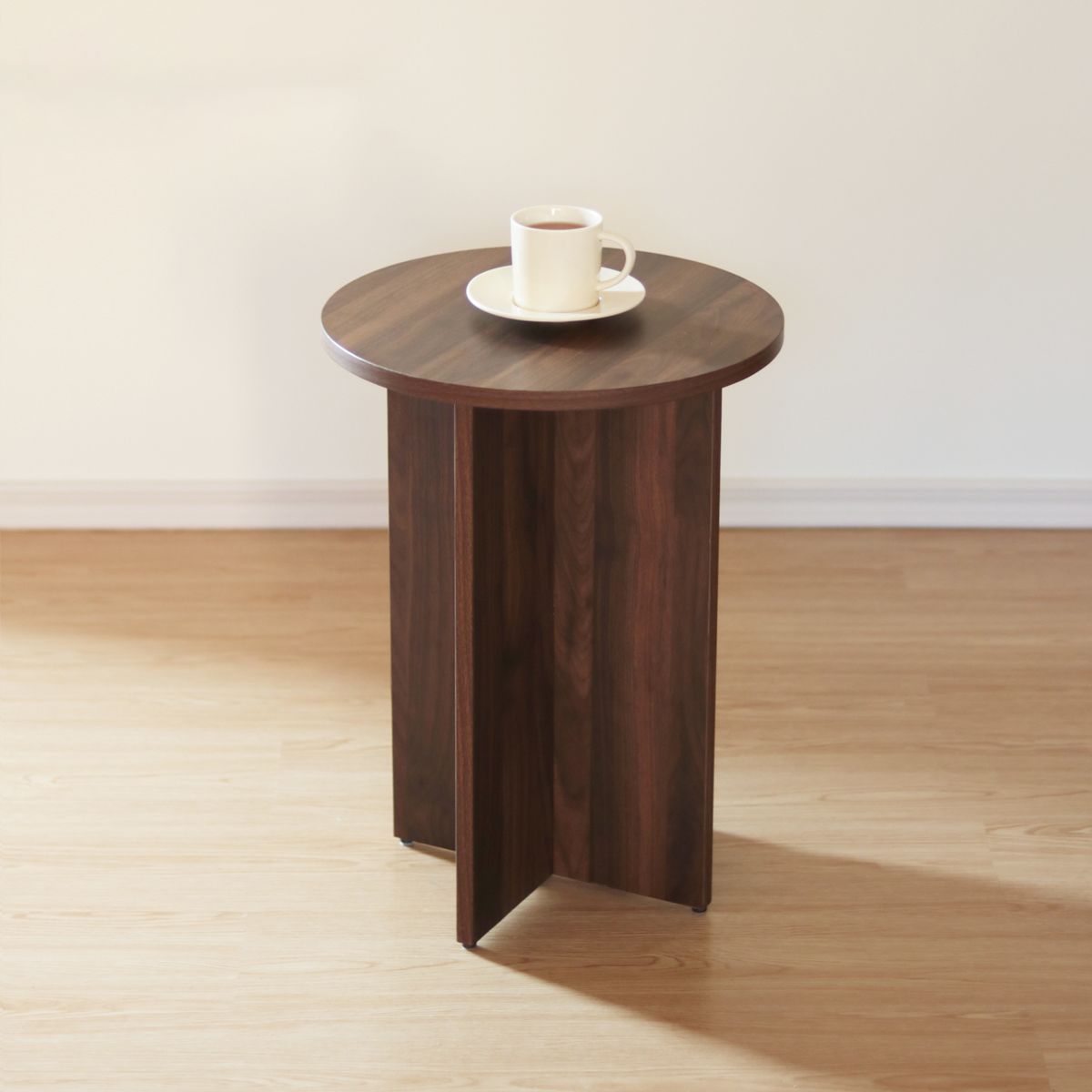 15.75 inch Wide Scandinavian Sofa Side Accent Table Wooden Round Side End Table