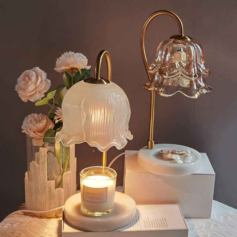 Lampe de chevet de fleur de cire de fleur