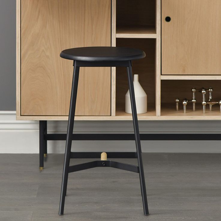 Taburete de bar negro moderno, taburete de bar sin brazos de madera con reposapiés y base de hierro