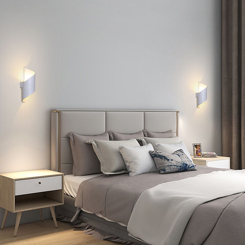 White/Black Modern Wall Mounted Sconce 1 Light Metallic Wall Light