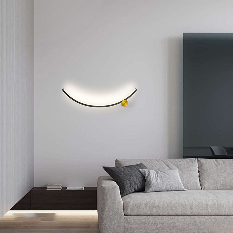 Linear Shape Wall Lamp Modern Style Acrylic 1 Light Sconce in Black