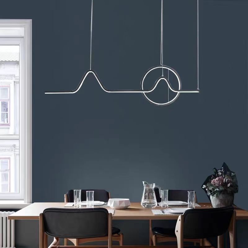 Éclairage d'île en métal moderne en forme d'île de forme linéaire