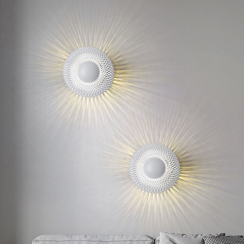 Contemporary Wall Sconce Circular Metal Wall Light for Bedroom