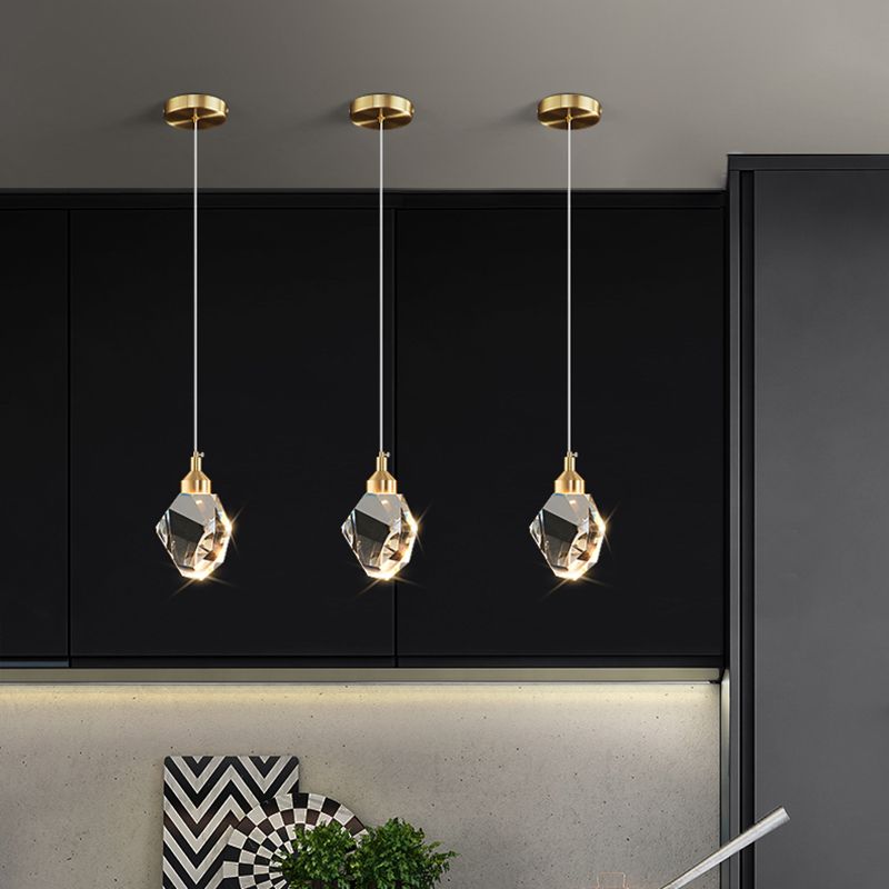 Lampe suspendue géométrique en cuivre dans un pendentif en cristal de style artistique moderne pour chambre à coucher