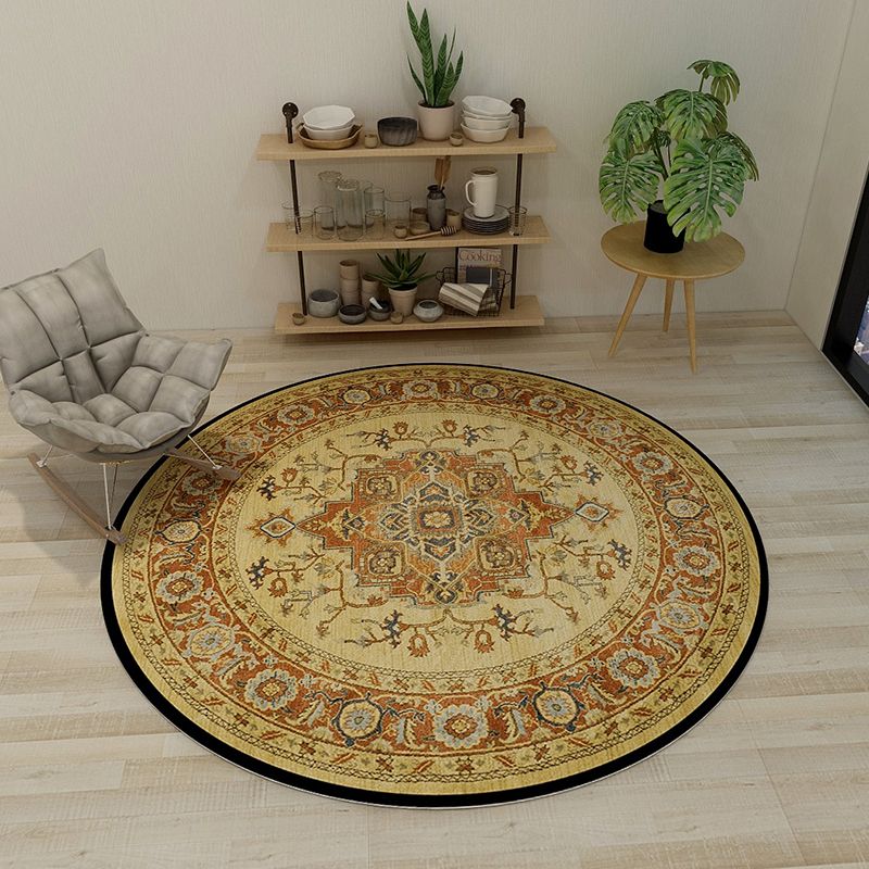 Tono amarillo redondo Rug tradicional Polyéster Floral Impresión Floral Alfombra sin deslizamiento Rug para sala de estar para sala de estar