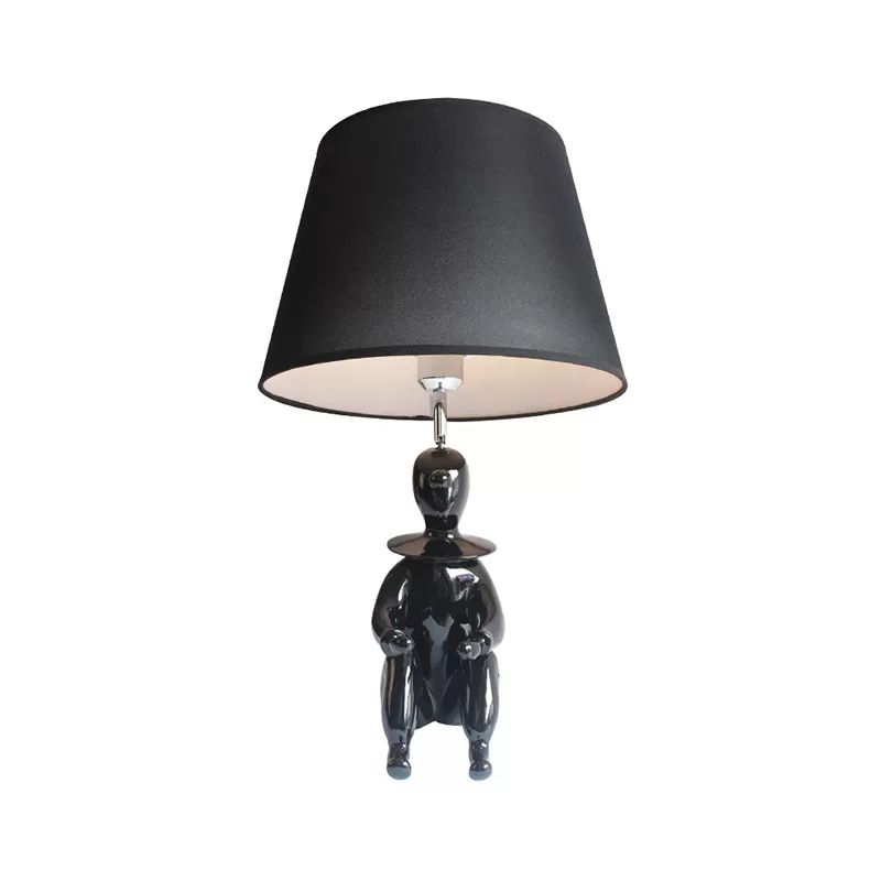 Lámpara de escritorio de personas con resina con tono cónico 1 bombilla Luz de escritorio moderno para cocina