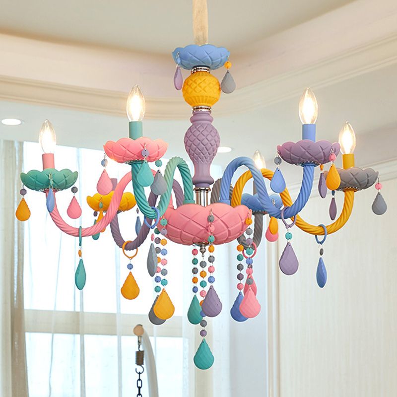 Nordic Multi Head Candle Chandelier Macron Metal Metal Chandelier Lighting Fixtures pour chambre à coucher