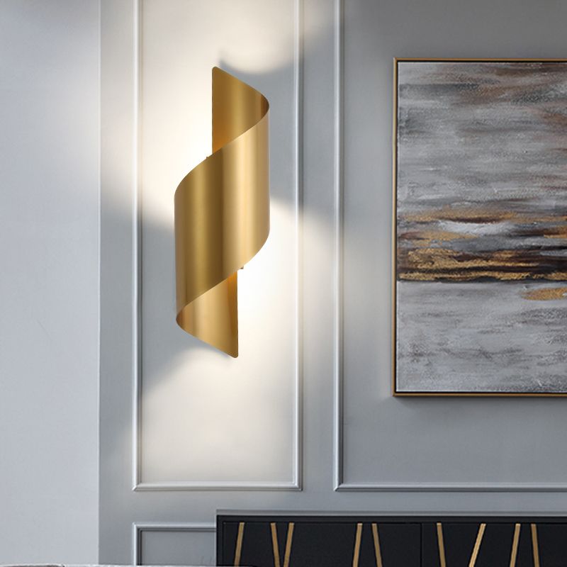 Unique Shape Metal Wall Light Modern Style Single Light Wall Mounted Light Fixture