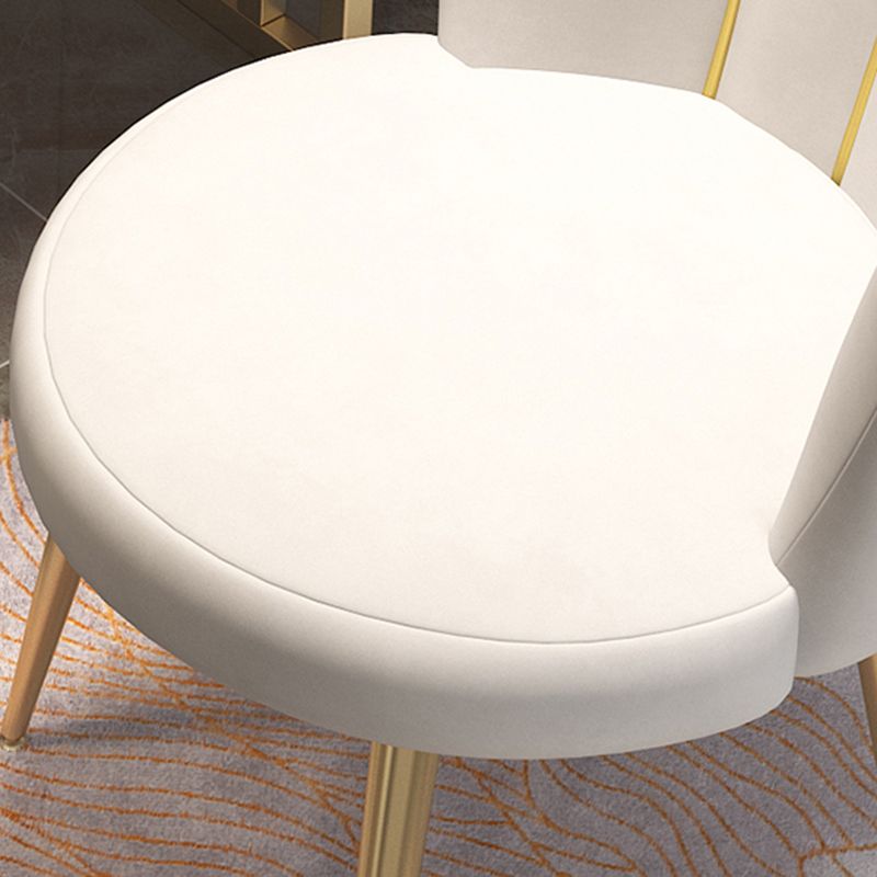 Silla de comedor sin brazos de terciopelo escandinavo Silla de comedor individual con respaldo sólido