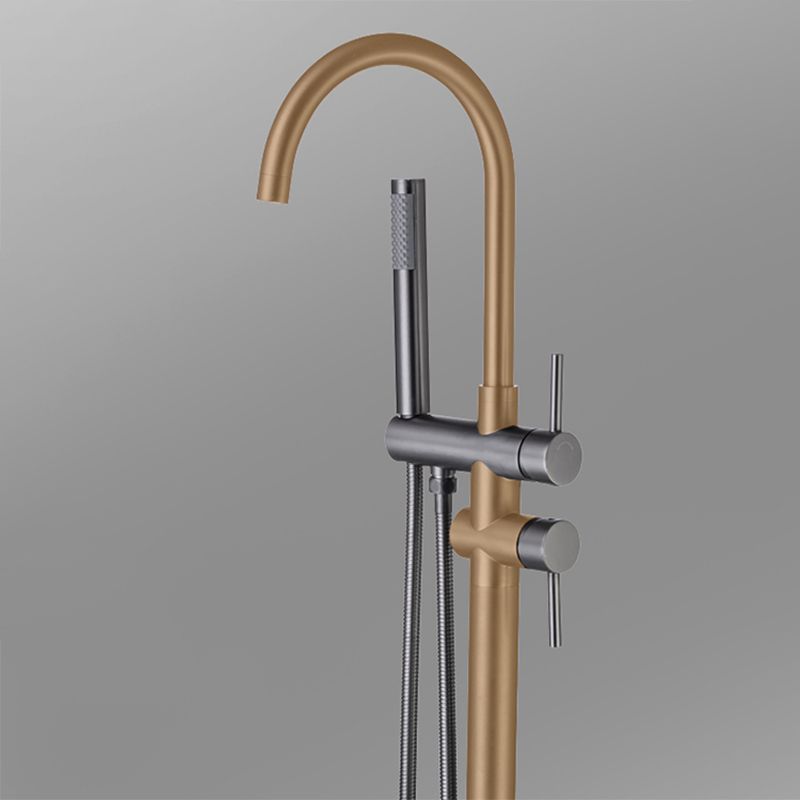 Floor Mounted Metal Freestanding Tub Filler High Arc Freestanding Faucet with Hose