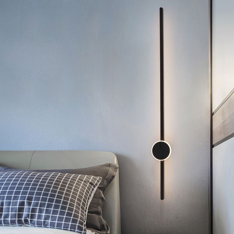 Metal Linear Shape Wall Light Modern Style 2 Lights Wall Mounted Light in Black