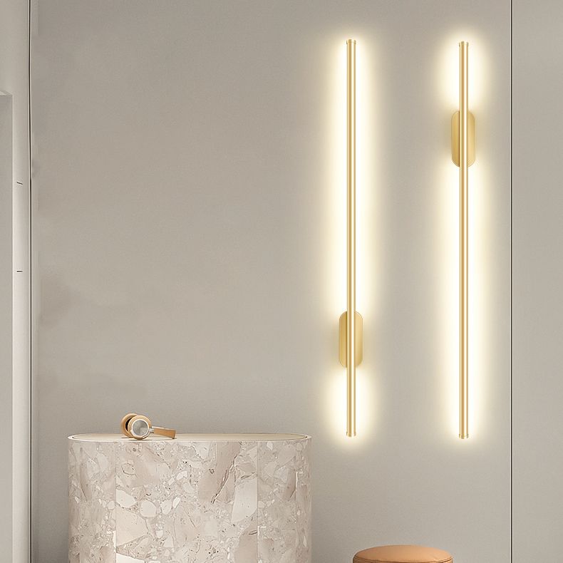 Linear Shape Metal Wall Sconce Lighting Modern Style 1 Light Wall Lighting for Living Room