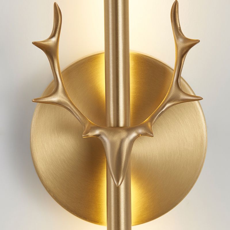 Nordic Gold Wall Light Straight Shape LED Wall Sconce with Brass for Living Room