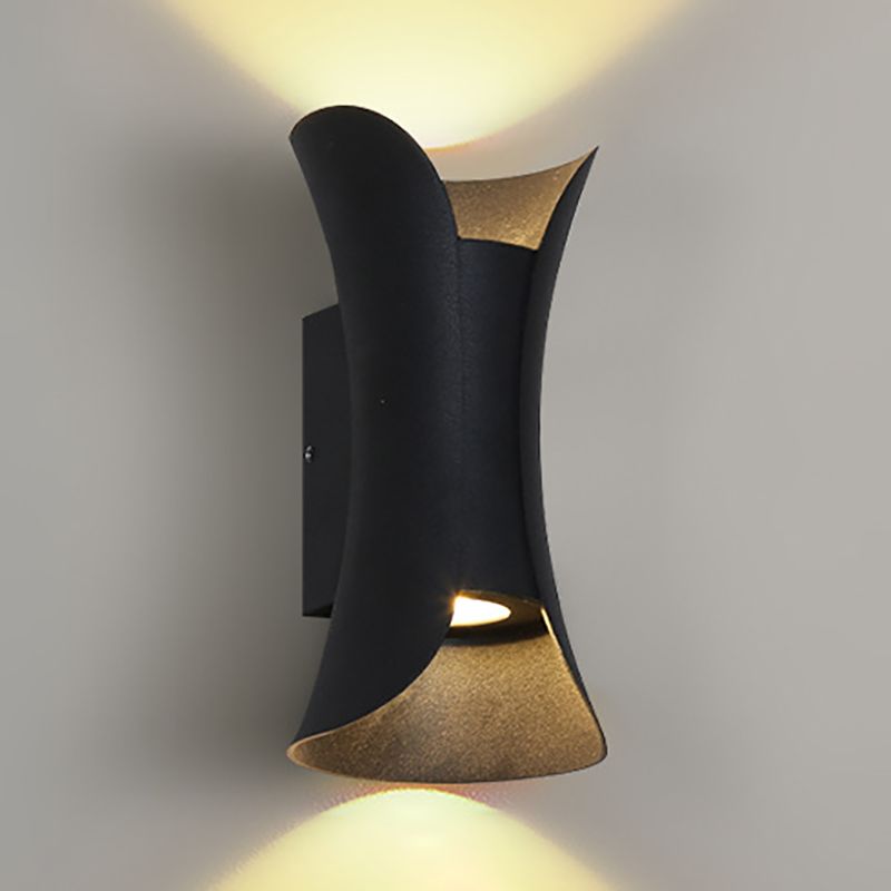 Postmodern Metal Wall Light 2 Lights Wall Sconce Light for Living Room