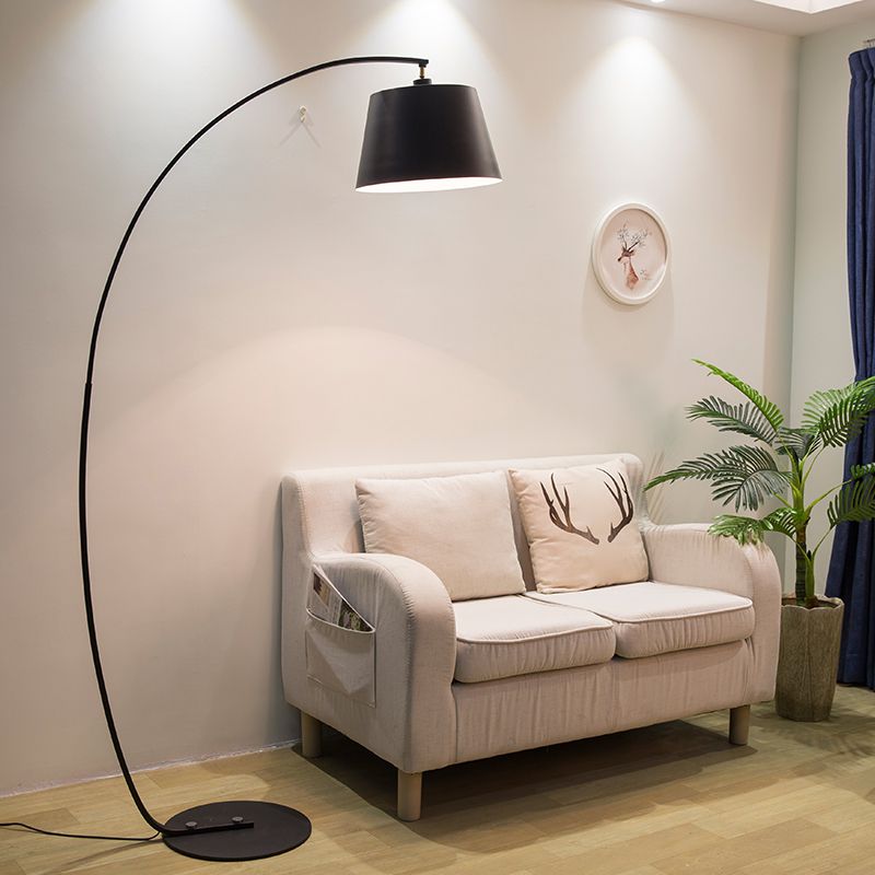 Lampe de lecture de sol en métal macaron arcate la lumière du sol à 1 lumière pour la chambre