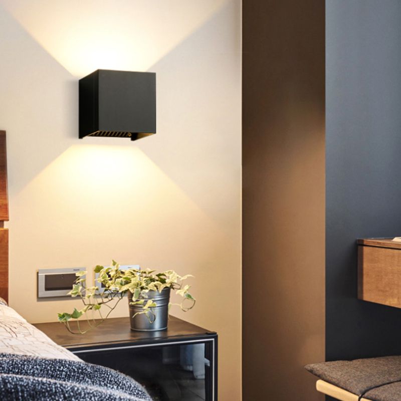 2-Light Square Wall Light Fixtures Modern Style Metal Wall Mount Lamp